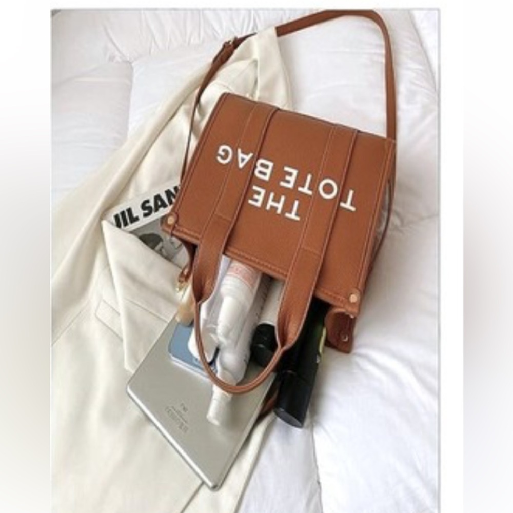 NWT! The Tote Bag With Shoulder Strap Boutique Brand - Picture 6 of 6
